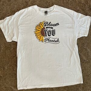 Sunflower Tshirt. CUSTOM DESIGN!